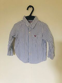 (Category: ) located in . Submitted by dms.closet (Listing ID 1064180848, Image 1). Description: .