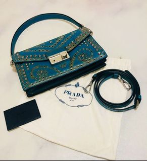 （分類：）位於 。 由 xpinkloverx 提交（商品編號 1064104806，圖片 1）。簡介： 。