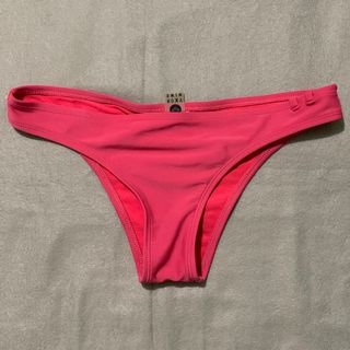 (Category: ) located in . Submitted by miellee (Listing ID 1064030623, Image 1). Description: .