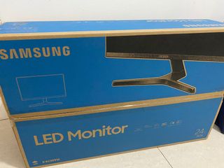 (Category: ) located in . Submitted by sellingfastnow (Listing ID 1064133726, Image 1). Description: .