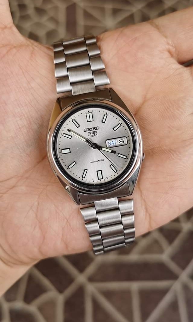 Seiko sunburst dial best sale