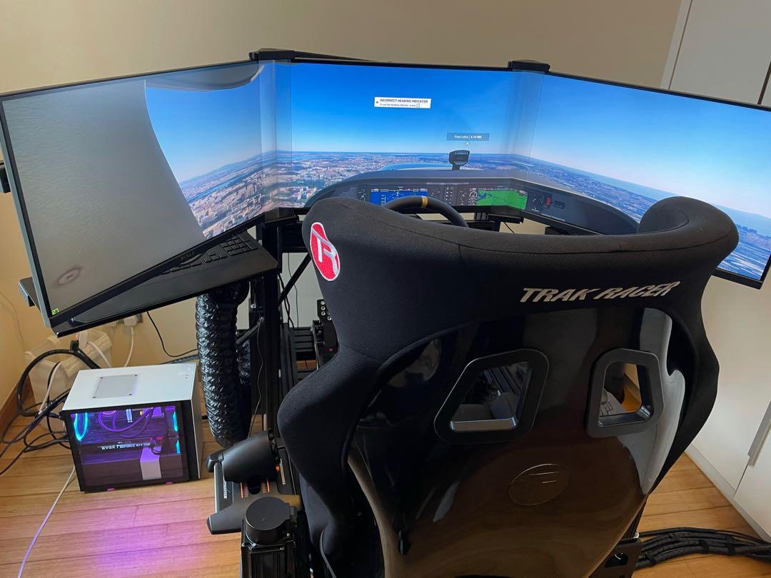 Sim racing flight simulator motion simulator Fanatec SFX-100 DOFReality ...