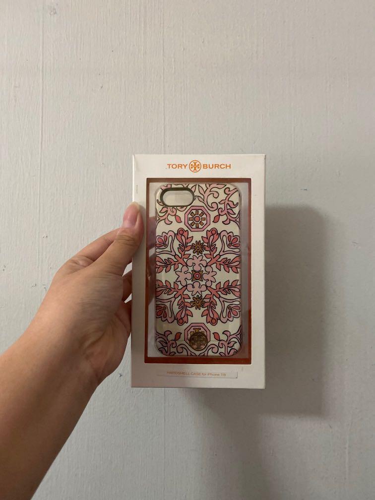 Tory Burch iPhone 7/8 Hardshell Case, Mobile Phones & Gadgets, Mobile &  Gadget Accessories, Cases & Sleeves on Carousell