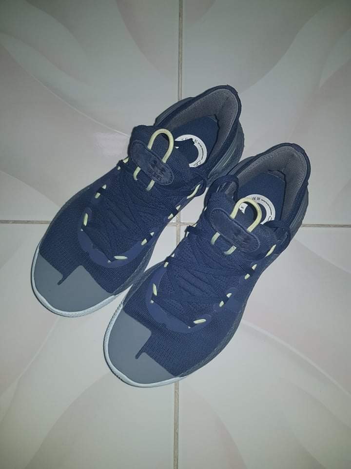 under armour ladies runners