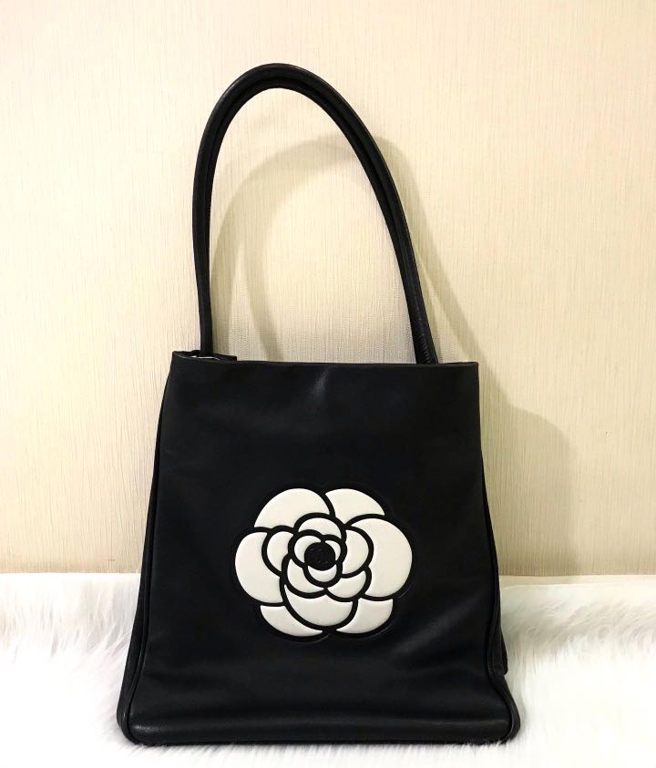 chanel camellia tote bag