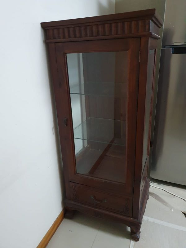 Wihardja display hot sale cabinet