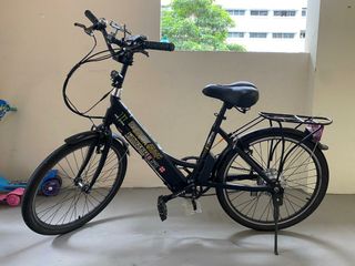 (Category: ) located in . Submitted by jeff.chua.92 (Listing ID 1064013181, Image 1). Description: .