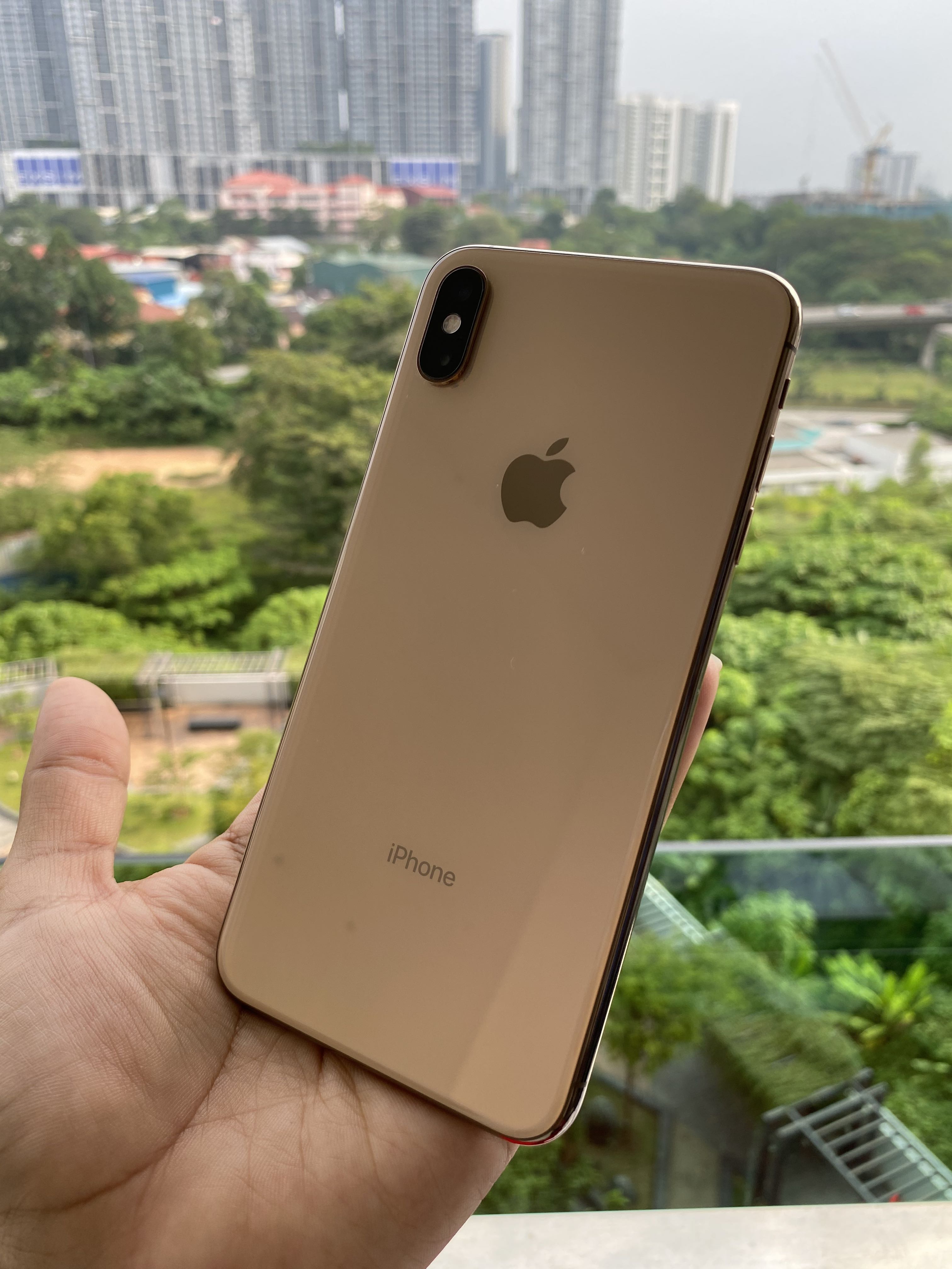 Iphone xs max price in malaysia 2021