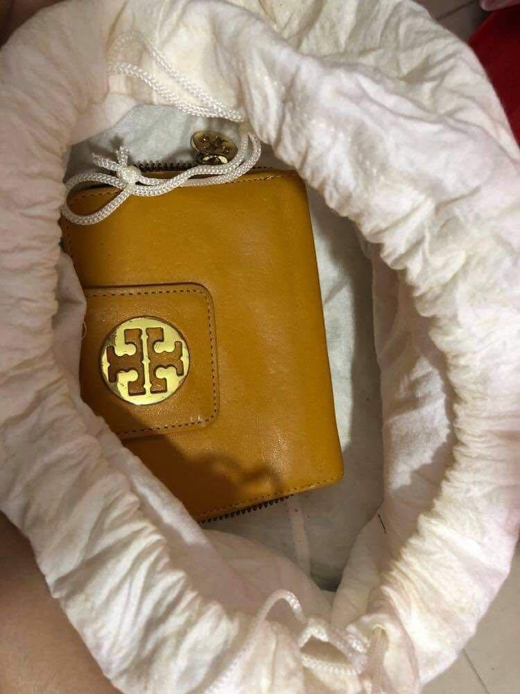 Authentic BNWT Tory Burch Robinson Double Zip tote saffiano leather luggage  brown work OL laptop detachable strap crossbody sling hand carry mustard