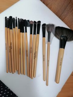 （分類：）位於 。 由 fbgalaxy_creation. 提交（商品編號 1064377136，圖片 1）。簡介： 。
