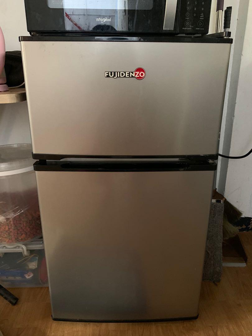 Fujidenzo RDD 35 T 3.5 cu.ft. Two Door Refrigerator TV Home