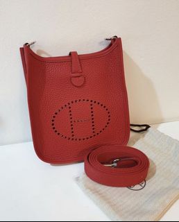 （分類：）位於 。 由 hermes.little.things 提交（商品編號 1064215060，圖片 1）。簡介： 。