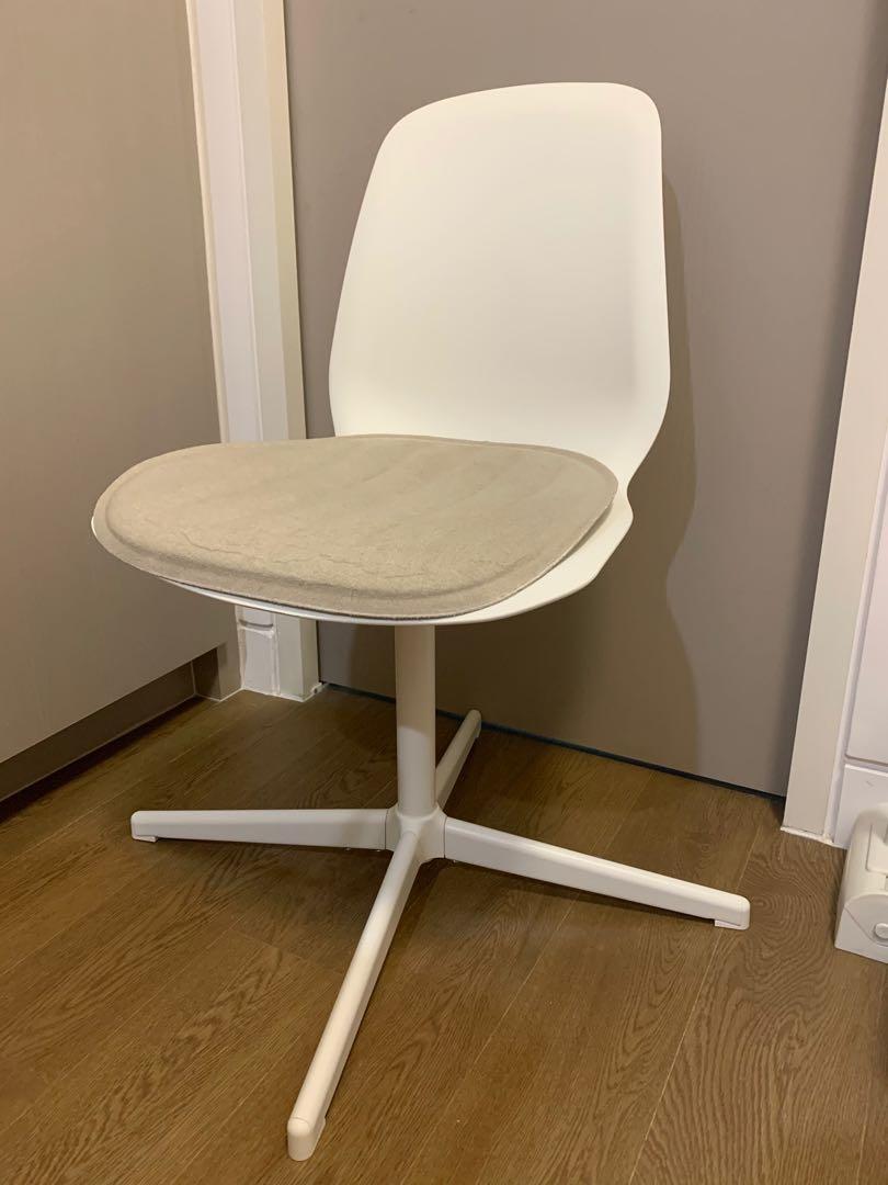 Leifarne swivel chair review discount