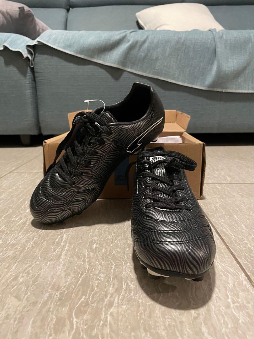 Kronos Football/Soccer Boots (Kids), Men's Fashion, Footwear, Boots on ...