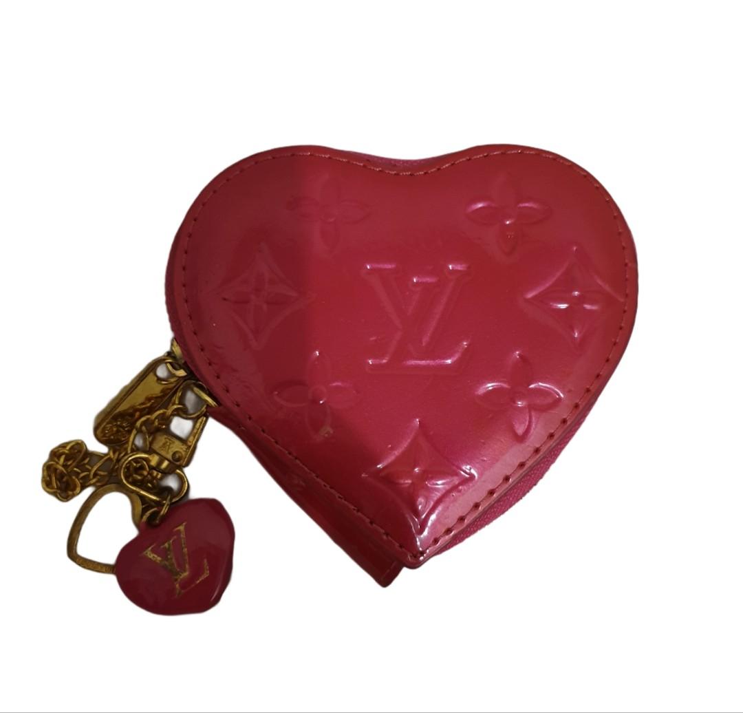 Louis Vuitton Vernis Coin Purse Heart Chain Limited, Luxury, Bags & Wallets  on Carousell