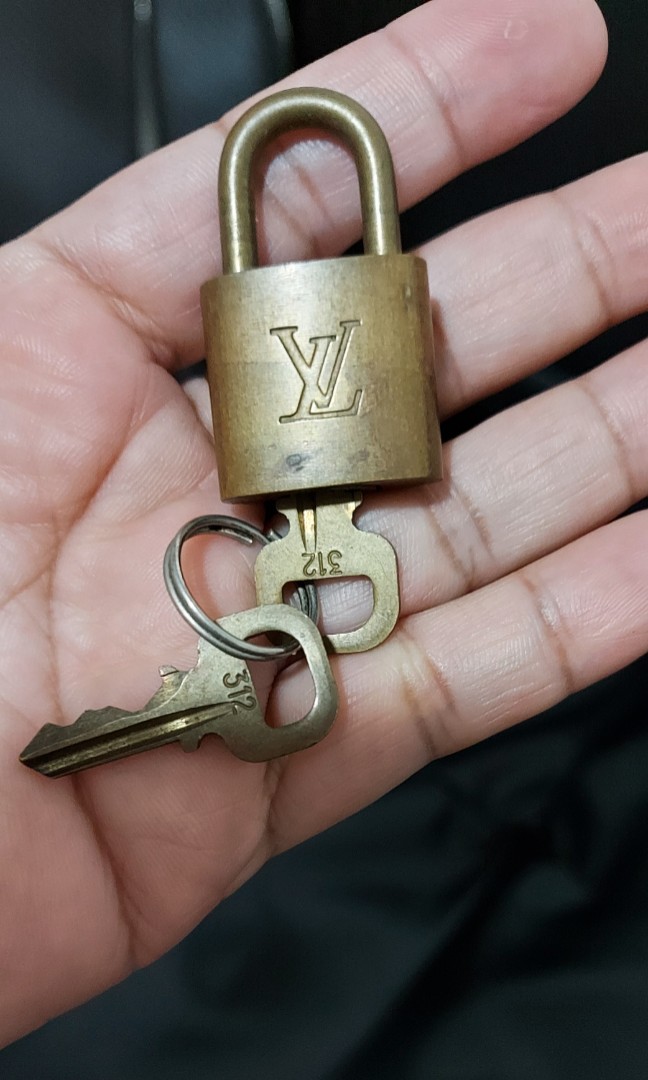 Authentic Louis Vuitton Gold Brass Lock and Key Set 312 