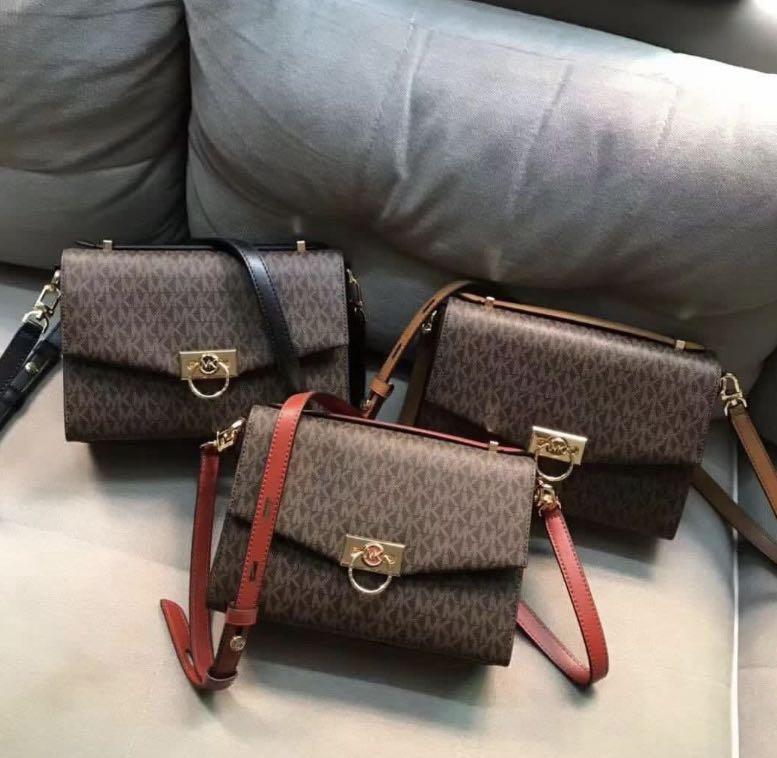 Michael Kors Hendrix Crossbody Bag Signature Leather, Women's Fashion, Bags  & Wallets, Purses & Pouches on Carousell