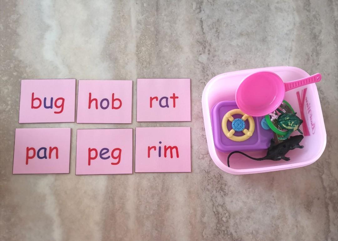 Montessori Phonics Reading Kit (Pink Scheme), Everything Else on Carousell