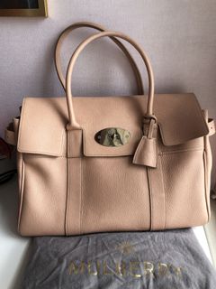 （分類：）位於 。 由 wardrobeofmine88 提交（商品編號 1064251381，圖片 1）。簡介： 。