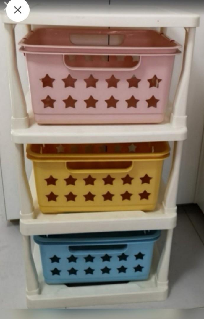 Multifunction storage (Category: Storage Boxes & Baskets) located in Singapore. Submitted by panda12panda (Listing ID 1064216981, Image 1). Description: 90 x 50 x 40cm Self collection Can be easily dismantled and resembled.