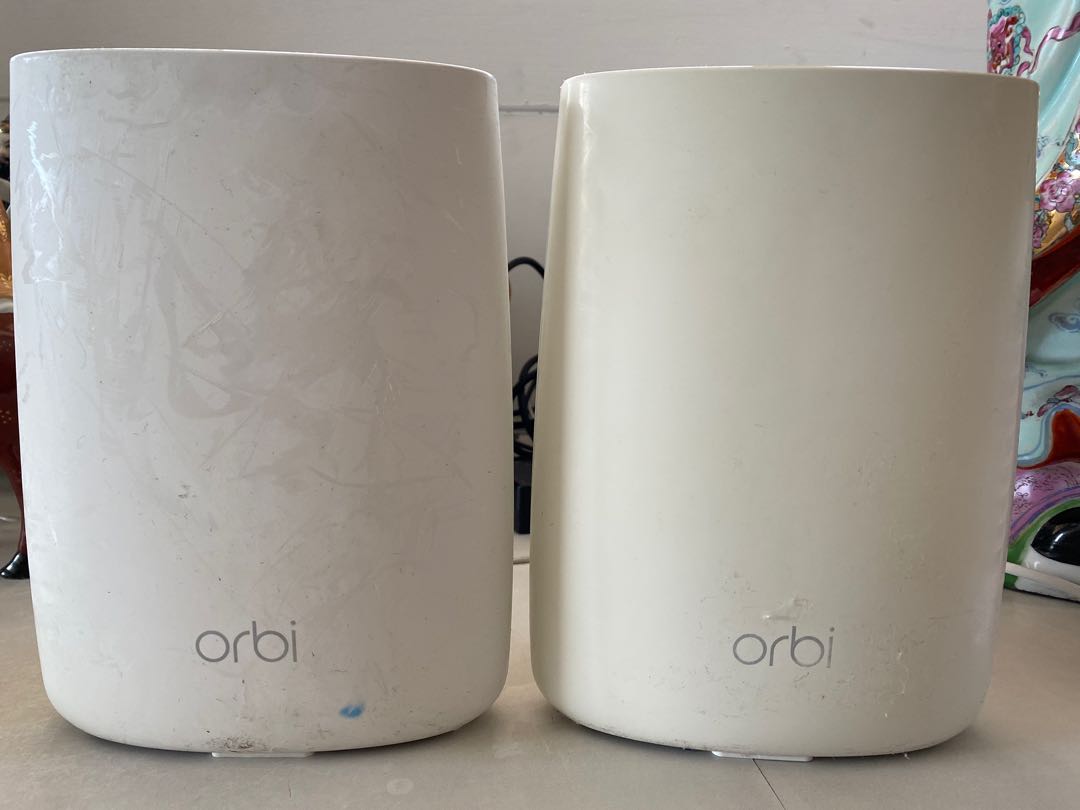 Netgear orbi RBR50 router with 1 satellite RBS50, Computers & Tech