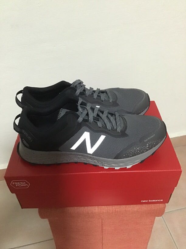 n balance running shoes