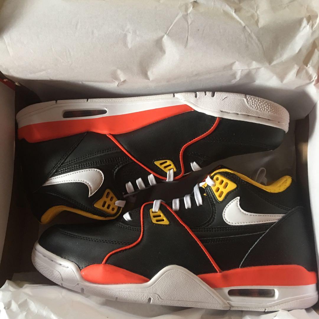 Nike Air Flight 89 x Roswell Rayguns 