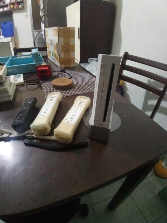 Nintendo Wii Rvl 001 Usa With Games And Accessories Video Gaming Video Games Nintendo On Carousell