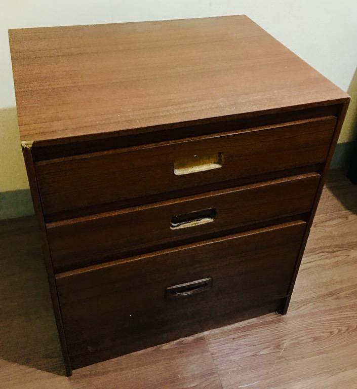 Office Table with locked drawers with FREE matching Mobile Pedestal