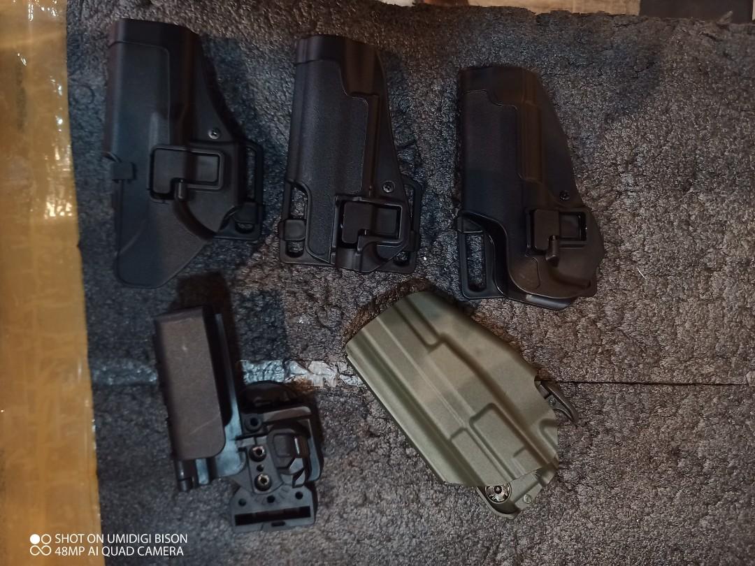 QUICK DRAW HOLSTERS (Category: Airsoft) located in Makati City. Submitted by hellohoooman (Listing ID 1064384720, Image 1). Description: BLACKHAWK(GLOCK,1911 AND BERETTA) - 800 COMMON HOLSTER(FITS MOST OF ALL PISTOLS) - 850 QUANTUM MECHANICS - 1400.