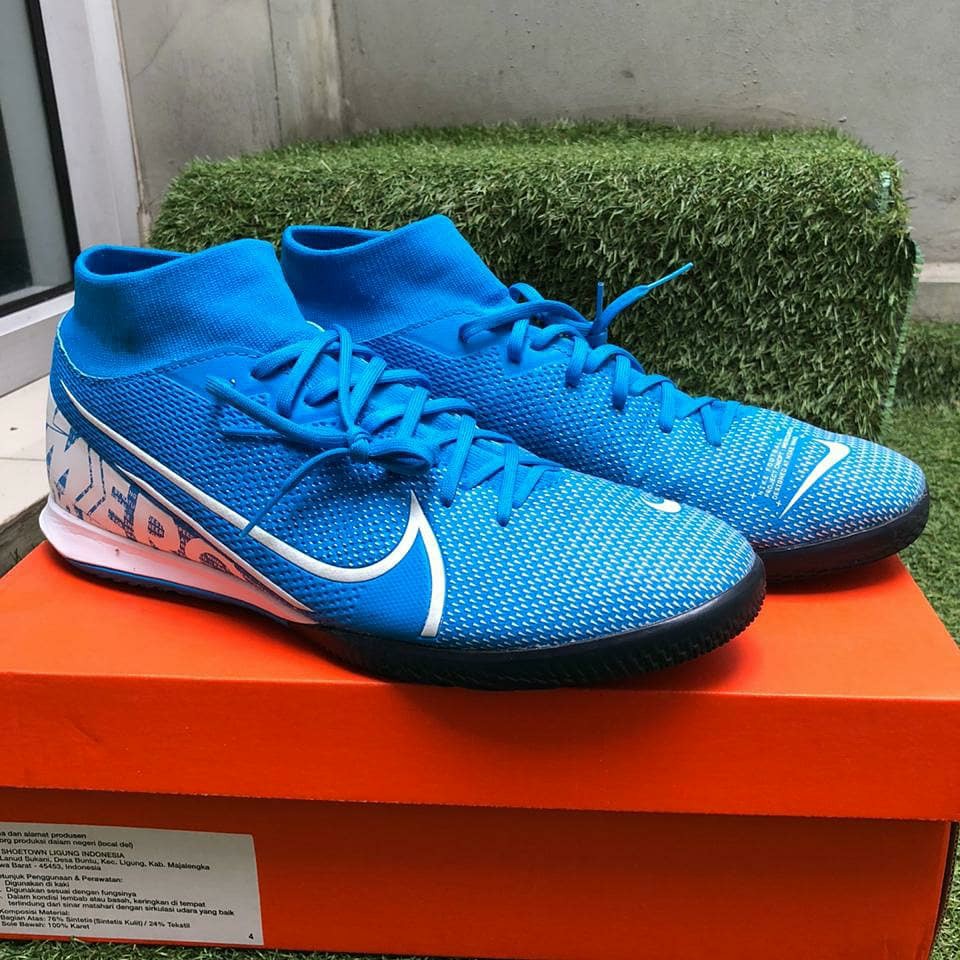 sepatu futsal nike mercurial superfly
