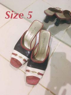Slip on sandals size 5