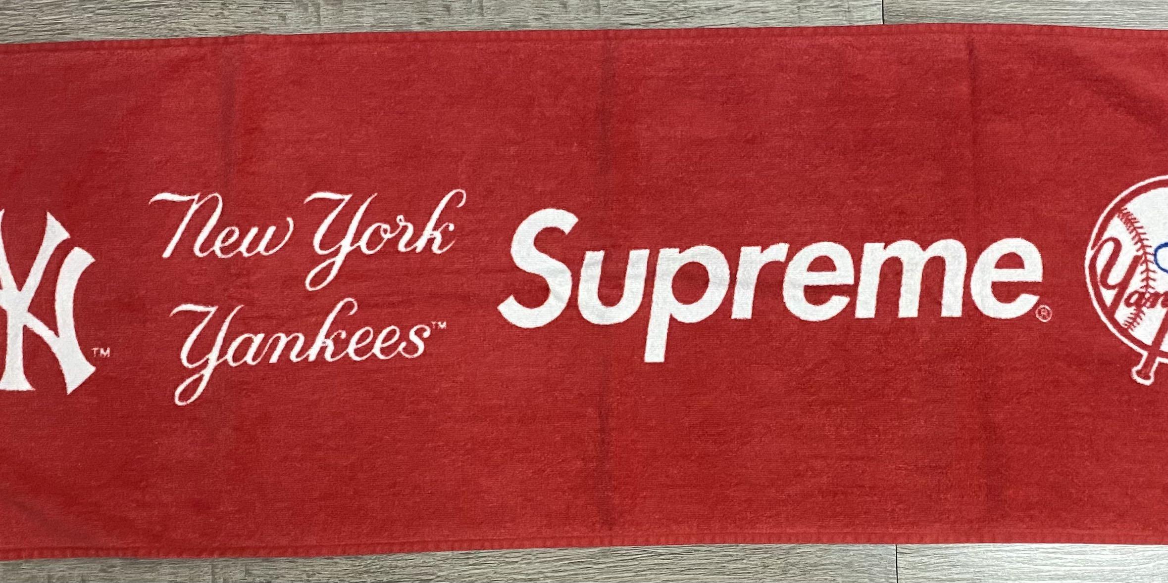 Supreme top yankees towel