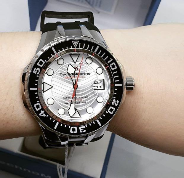 Technomarine Grand Cruise(Automatic) TM 118080 (Category: Men's Watches) located in Malabon City. Submitted by hyruwatchesandaccessories (Listing ID 1064221092, Image 3). Description: Technomarine Grand Cruise(Automatic) TM 118080 ❤️Php 8490 + sf Movement Components: Japan Caliber: NH35 Case and Dial Case size: 48mm Case material: Stainless Steel Crown: Push Dial material: Metal Water resistance: 200M Band Material: Silicone Tone: Blue Length: 20
