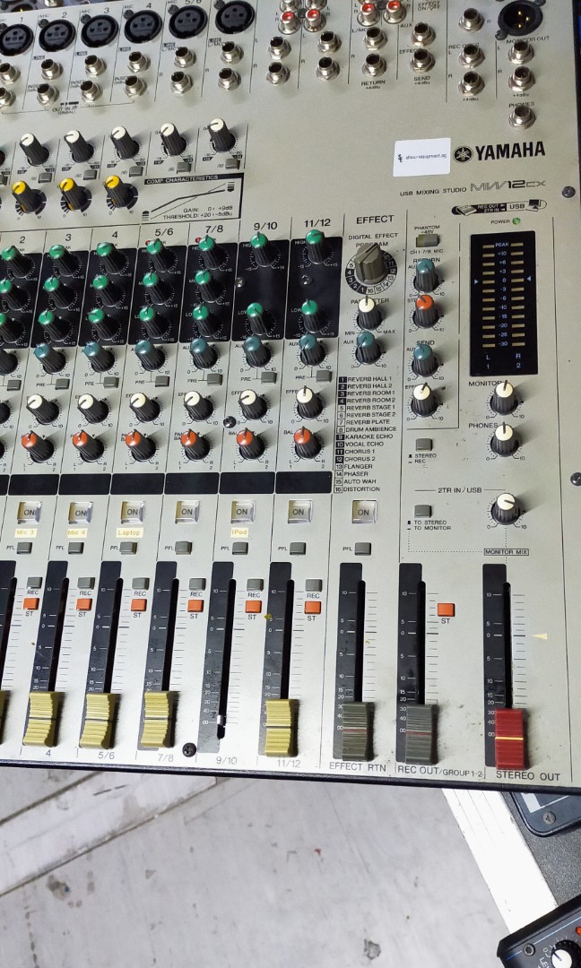 Yamaha MW 12 cx USB mixing studio, Hobbies & Toys, Music & Media, Music