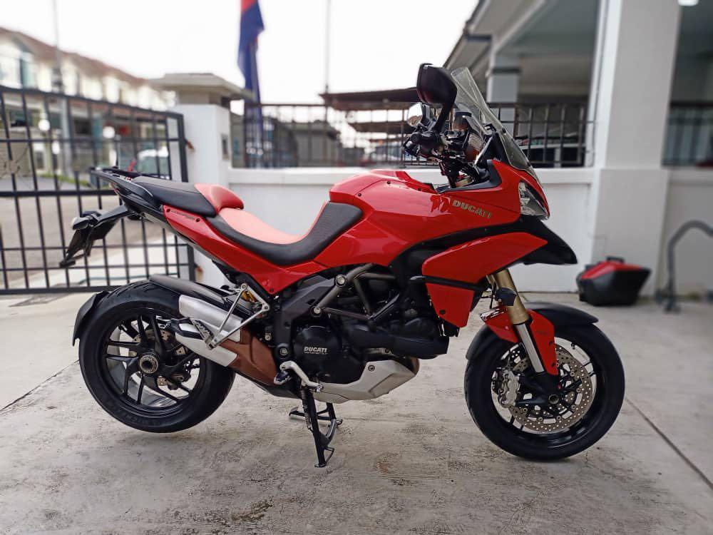 Ducati 2025 multistrada 1200cc
