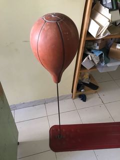 （分類：）位於 。 由 70direstraits 提交（商品編號 1064556626，圖片 1）。簡介： 。