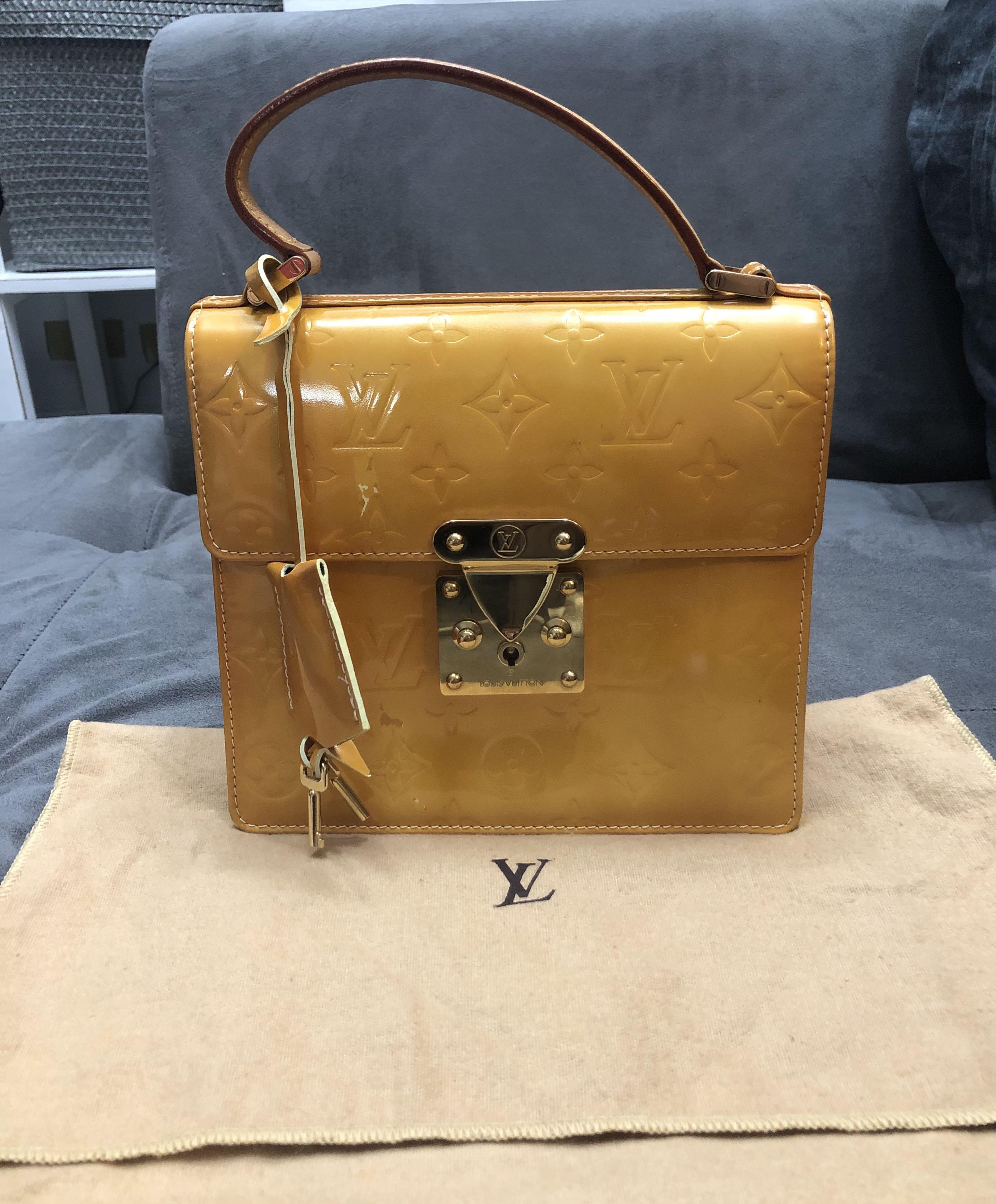 Louis Vuitton Spring Street Yellow Patent leather ref.962717
