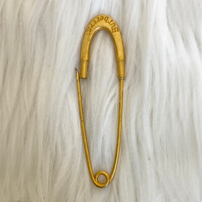 Burberry shop safety pin