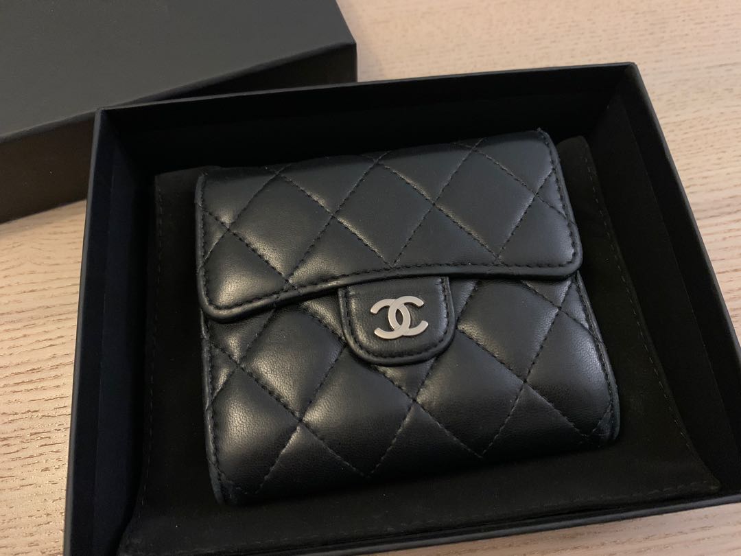 chanel small flap wallet