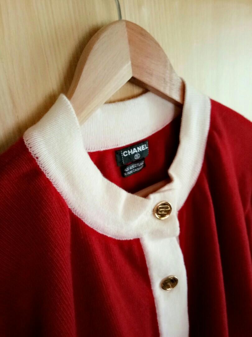 Chanel Sweater Cardigan (Category: Others Tops) located in Bacoor. Submitted by stingray13 (Listing ID 1064467767, Image 2). Description: Item posted is pre-loved. Kindly manage your expectations. Pre-loved Chanel Sweater Cardigan Size : Medium Php 55,000.00 For inquiries, kindly pm me. Thank you! :).