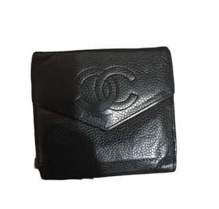 (Category: ) located in . Submitted by shopyourstyleph (Listing ID 1064628388, Image 1). Description: .