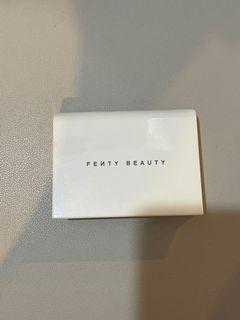Fenty Beauty Invisimatte Blotting Powder Universal