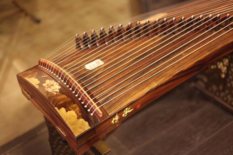 Gu zheng japanese guzheng small 1.3m Explosive zither, Hobbies & Toys