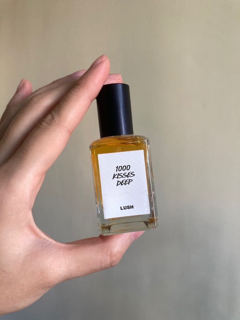 1000 Kisses Deep Lush 2024 favors