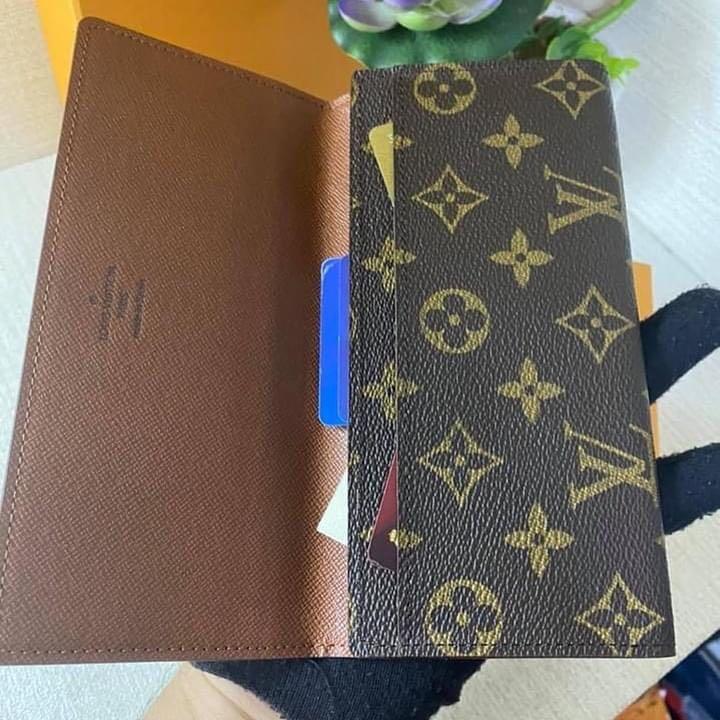 Preloved LV Sarah wallet, Luxury, Bags & Wallets on Carousell