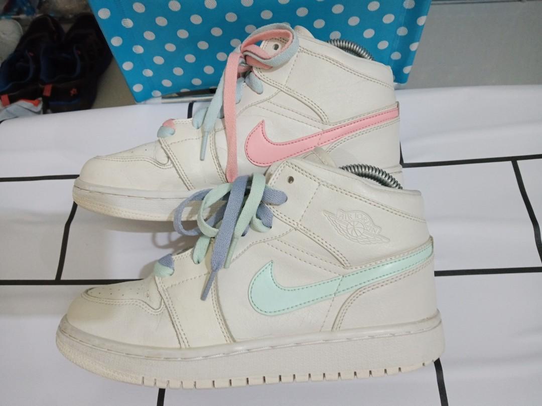 Jordan 1 mid on sale multicolor swoosh phantom