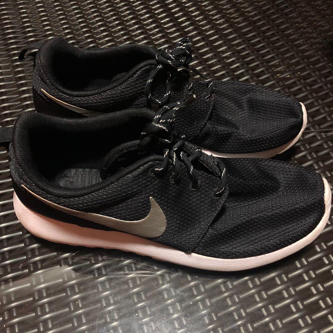 Black roche runs discount