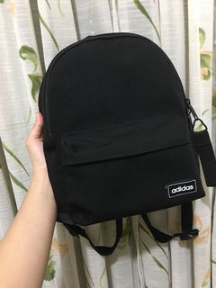 (Category: ) located in . Submitted by ideclutter_closet (Listing ID 1064546942, Image 1). Description: .