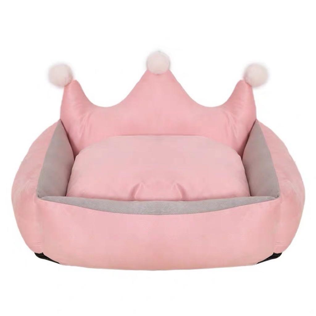 Princess crown dog bed, Pet Supplies, Homes & Other Pet Accessories on